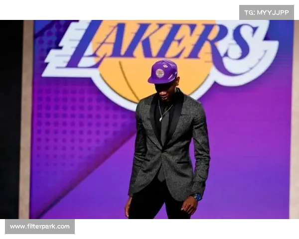 锋线悍将崛起：NBA新一代锋线巨星引领联盟风潮